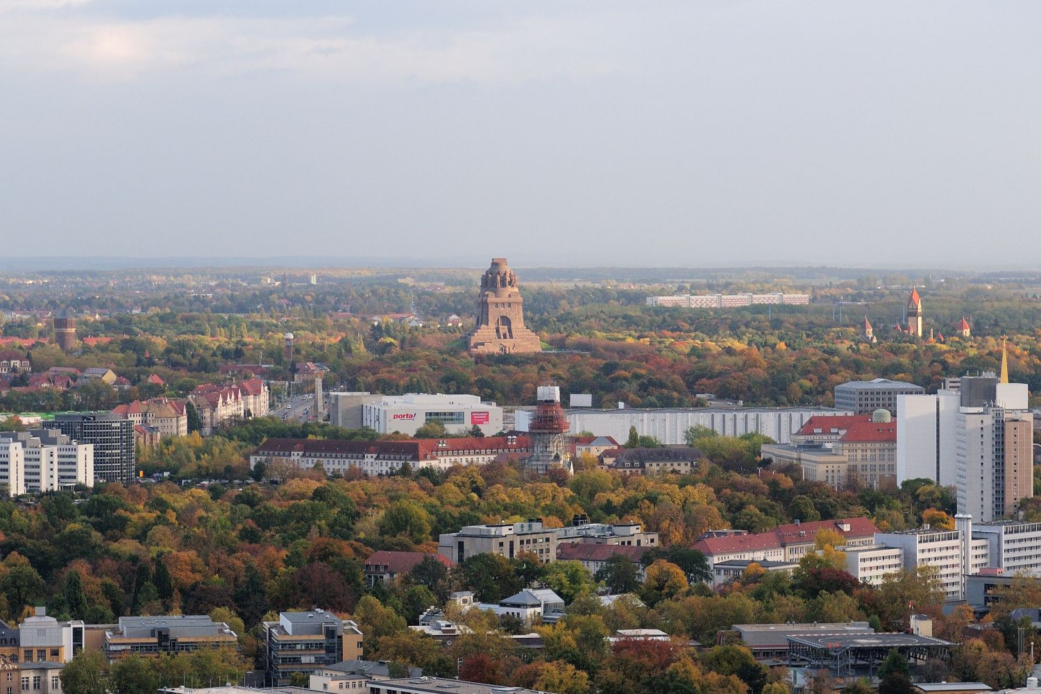 Flug über das Völkerschlachtdenkmal – Leipzig aus der Vogelperspektive erleben